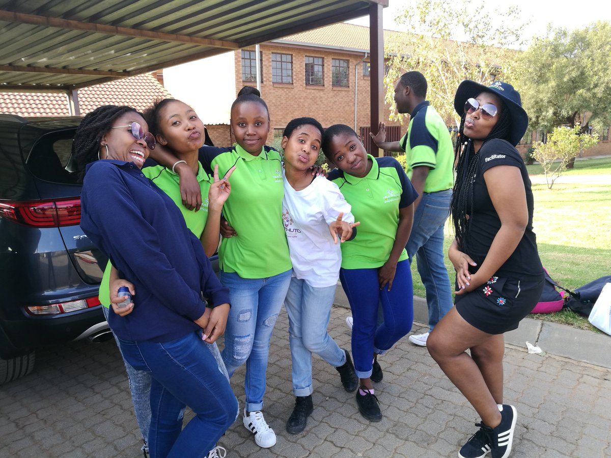nkathuto_edu's tweet photo. #iSTEM #STEAM #nkathuto_rocks #Nkathuto_alumni #future_leaders #nkathuto_technopreneur #innovation #problem_solvers #NDP2030 #NSI_PIPELINE
@dstgovza @ndex_m @2llyfuthi
π· @nombekosikhosana
Branding by @bulelanibala #iafbranding https://t.co/fCNH4Oseia