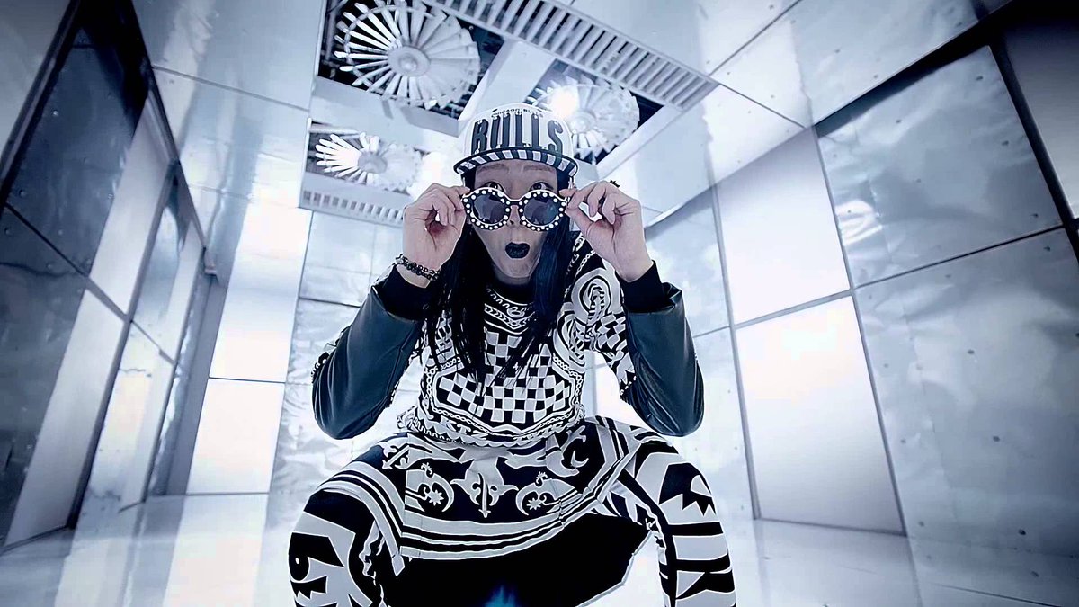 mostlyjihoon's tweet image. "hello im new blockb stan can u show me the best pic of the members please?"
"sure"