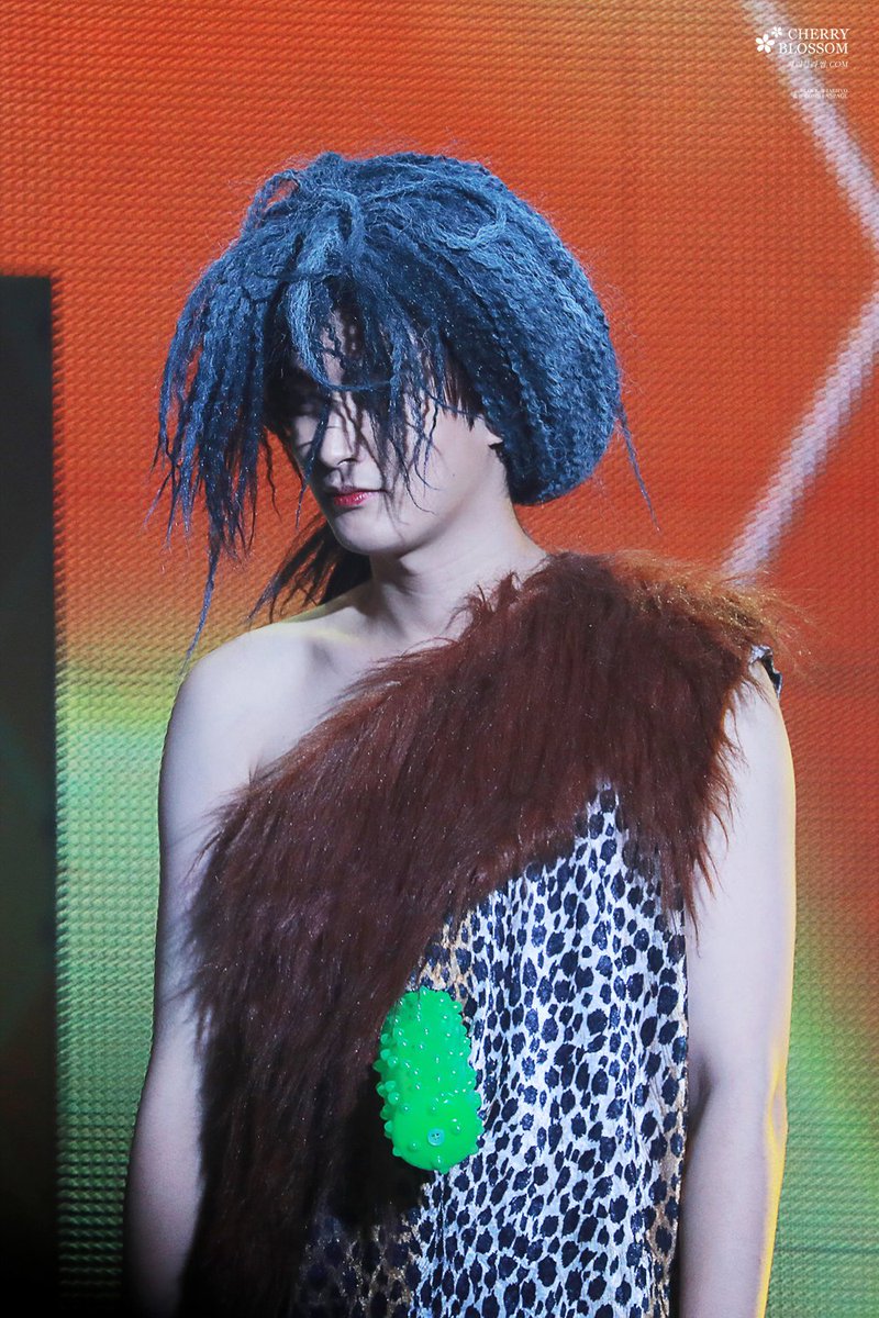 mostlyjihoon's tweet image. "hello im new blockb stan can u show me the best pic of the members please?"
"sure"