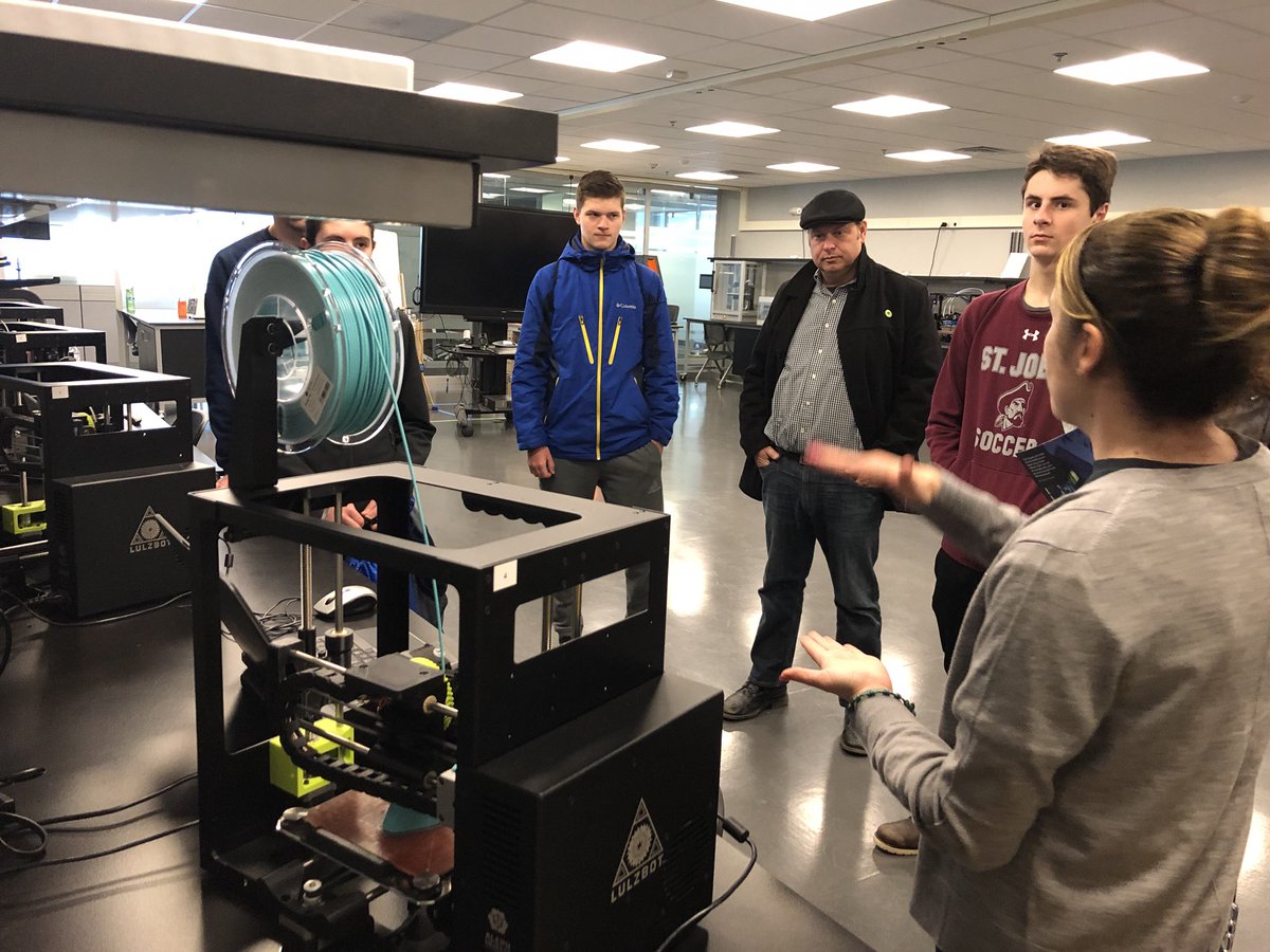 3D printers in action at Buffalo Manufacturing Works! #BNMCstudentday #3Dprinting