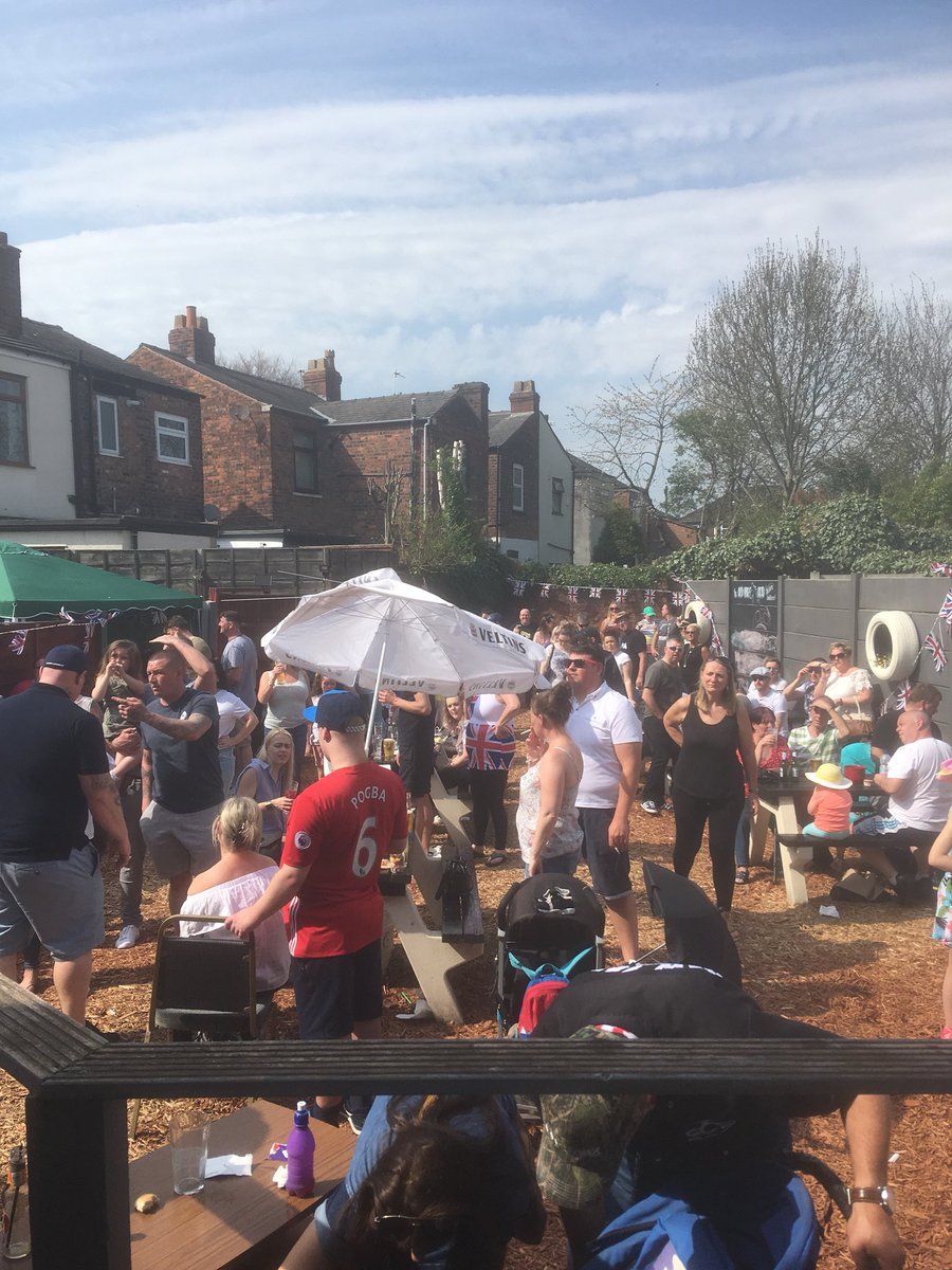 mancman16's tweet photo. Great turn out by the great and the good of #Irlam n#Cadishead to today..at the Nags head, supporting .@scootergrannies .@LittleFreyaB #Freyafest https://t.co/LFj3xdYMyV