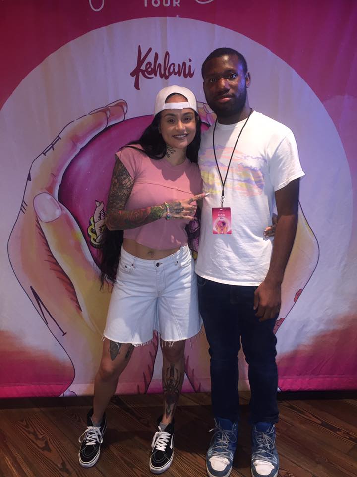 ZachyMorris's tweet photo. 1 Year Ago i met the lovely @Kehlani here in Vegas at her #YSBHTour #TsunamiMob i love you Kehlani!! https://t.co/6NJup5Uqpj