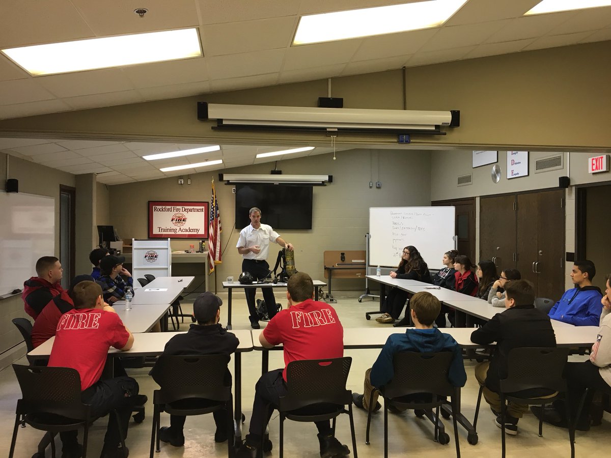 ExplorerPost413's tweet image. Thank you @RockfordFire Captain Slade Berry for teaching @ExplorerPost413 all about @MSAsafety #SCBA