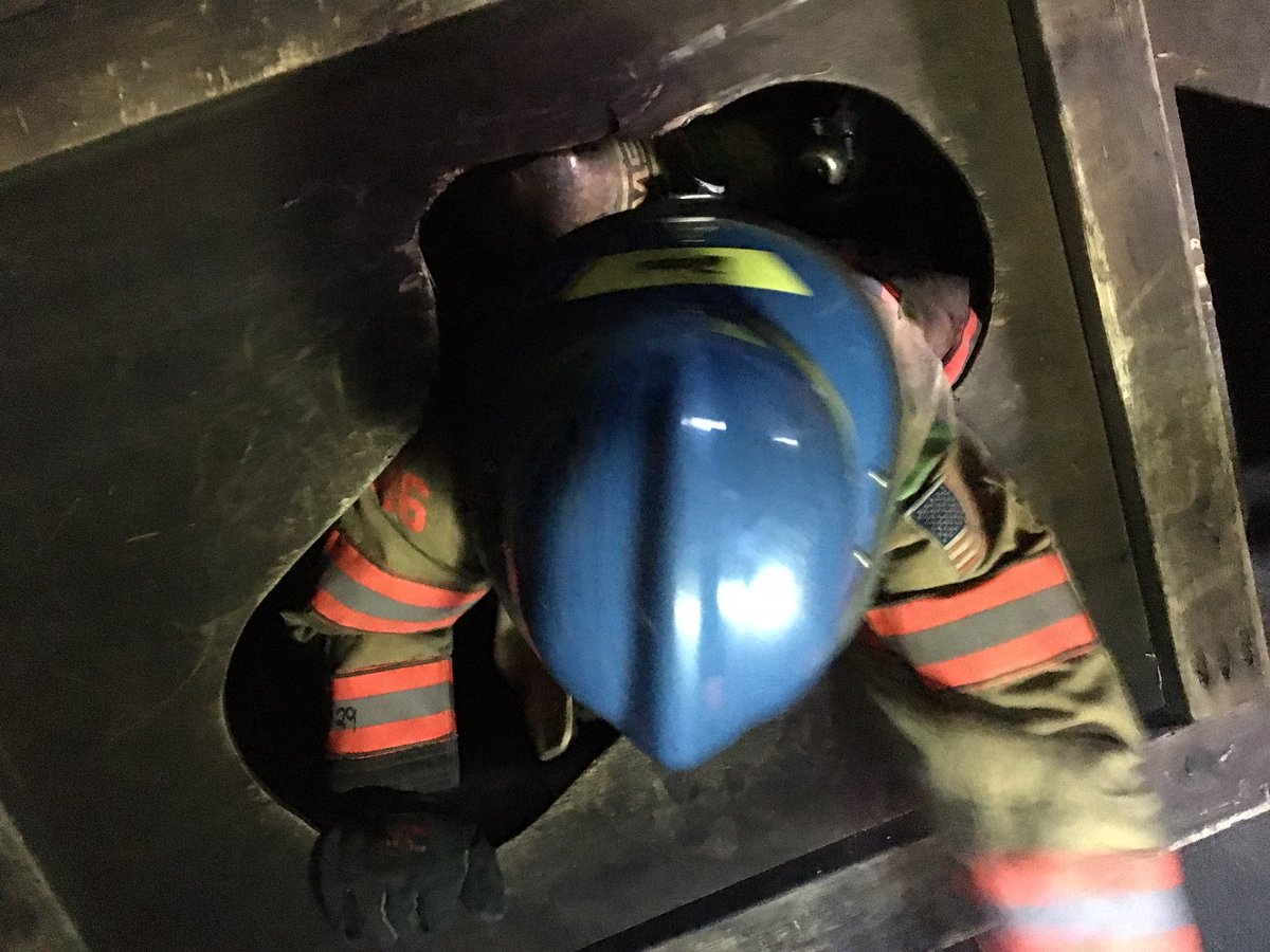 ExplorerPost413's tweet image. Thank you @RockfordFire Captain Slade Berry for teaching @ExplorerPost413 all about @MSAsafety #SCBA