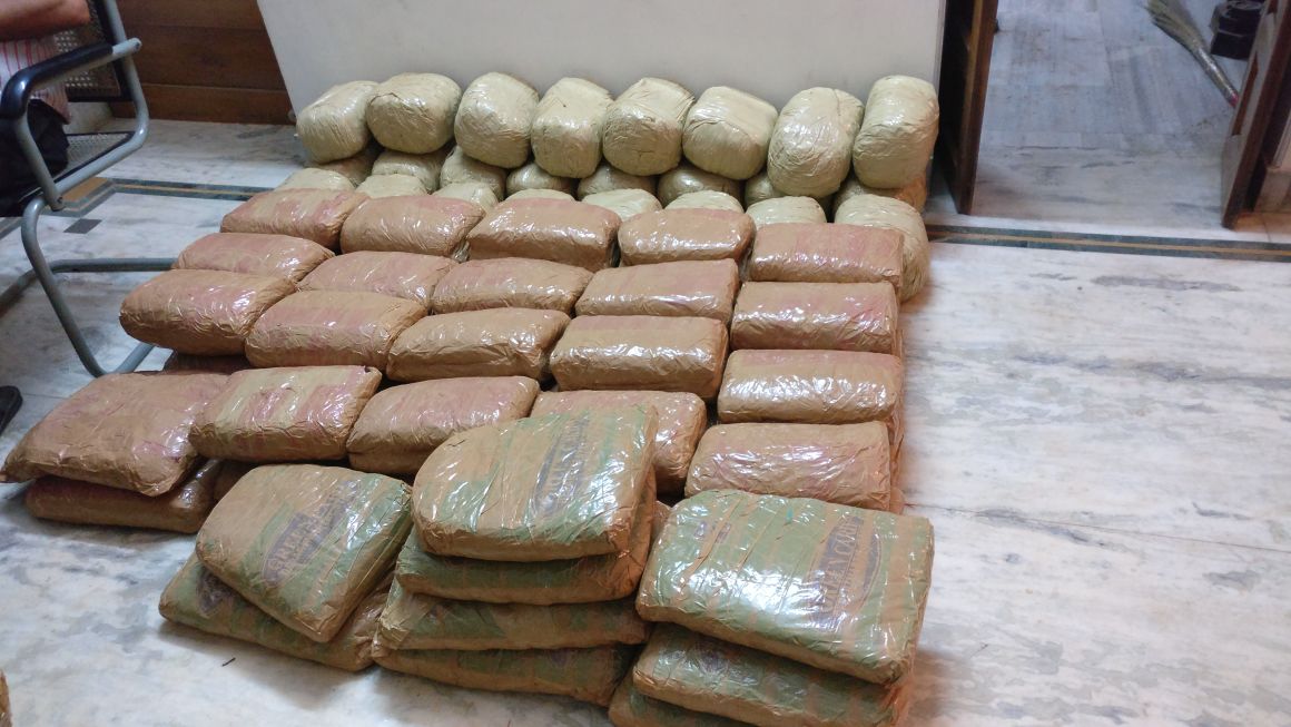 Directorates of Revenue Intelligence (DRI) arrested two drug peddlers and recovered about 440 kg ganja worth of Rs. 44 lakh.