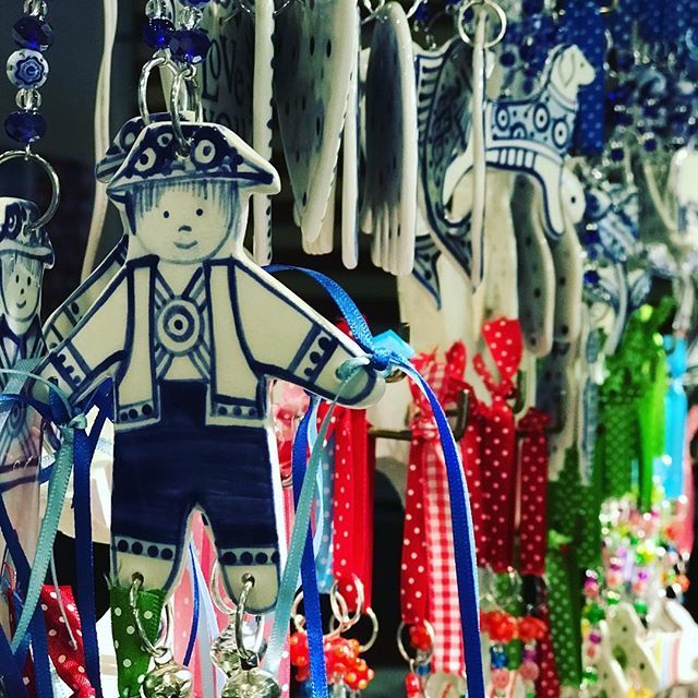 FolkWeekend's tweet image. I just got caught in the rain shower! But the Deaf Centre (at the bottom of St Ebbe’s) is open til 11 tonight for music and gorgeous crafts AND all day tomorrow. #fw2018 #festival #craft #oxford #handmade ift.tt/2vz1xpF