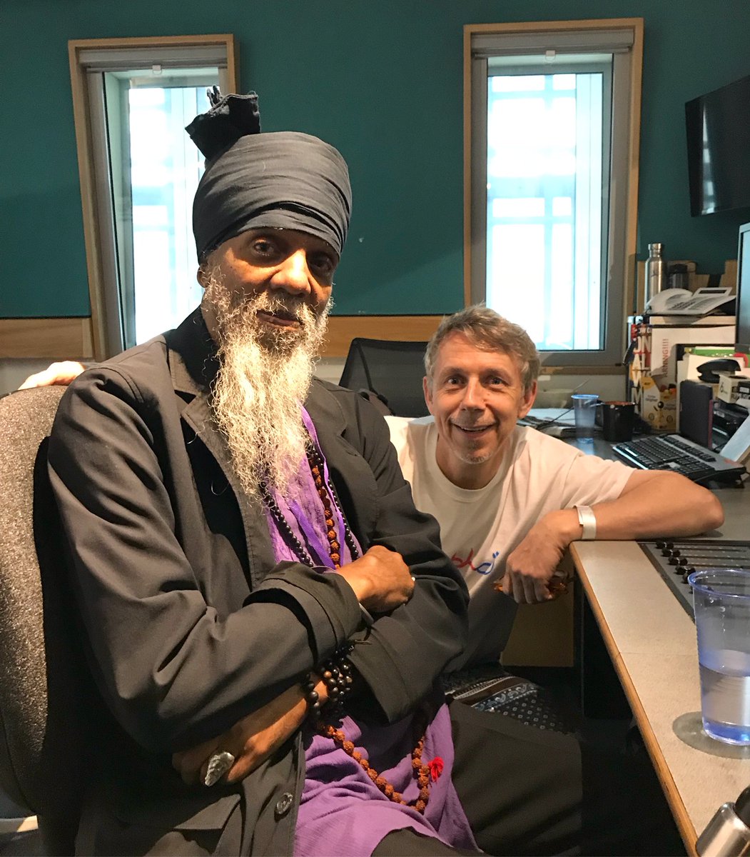 Now in the <a href="/BBC6Music/">BBC Radio 6 Music</a> studio... Honoured to be joined by iconic Jazz Organist <a href="/DrLonnieSmith2/">Dr Lonnie Smith</a>...