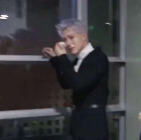 minodebility's tweet image. Voy a ir a ver got7 todavía no puedo reaccionar