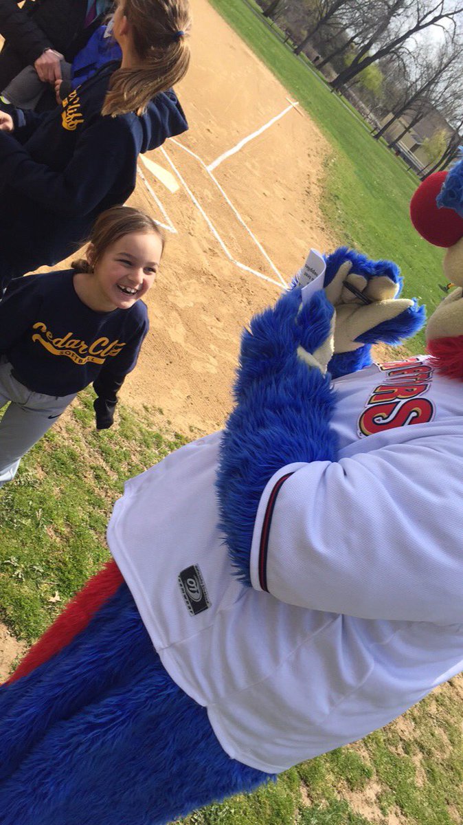 lyndsay_barna's tweet photo. .@HbgSenators Rascal signing some autographs for Cedar Cliff softball players! #LookAtThatSmile #MakingTheirDay @fox43 @FOX43Sports https://t.co/CbVdWKJoZH