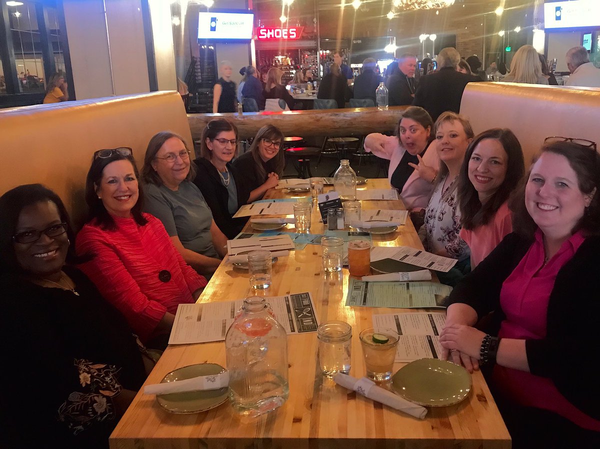 profswint's tweet photo. @NONPF Health Policy Education SIG members enjoying dinner together! https://t.co/gbGLTE6Wgx