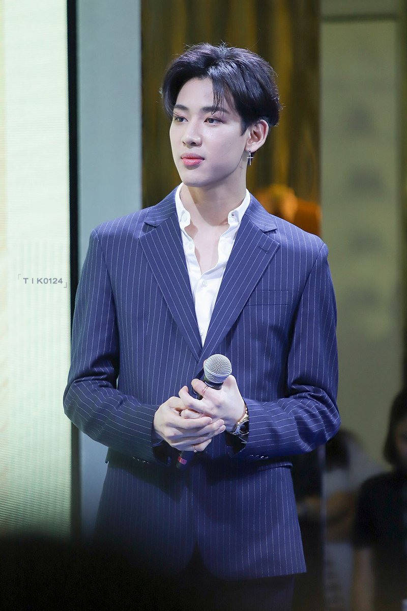 bambamdaily's tweet photo. he’s so handsome https://t.co/NozKohDVV0