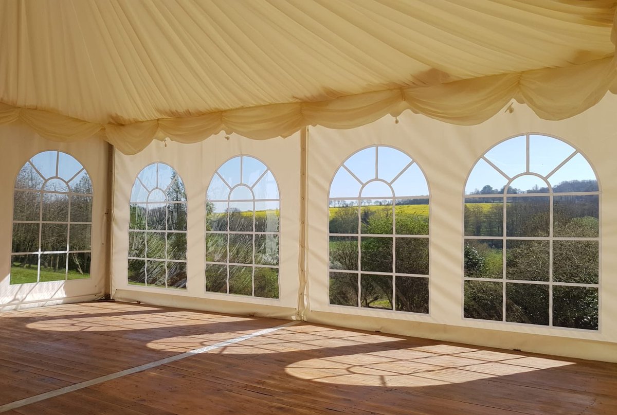NettlesteadPL's tweet image. What a view from our Witches Hat here at Nettlestead Place... ☀️ #NettlesteadPlace #kentishwedding #kent #wedding #views #venue #gardens #spring #love #weddingseason #weddings