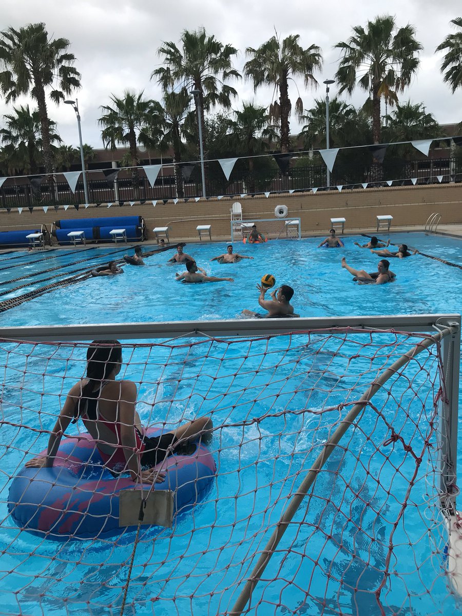 Playoffs have begun!! First semis match up is Theta Tube vs Nearly Headless Knights #innertubewaterpolo2018