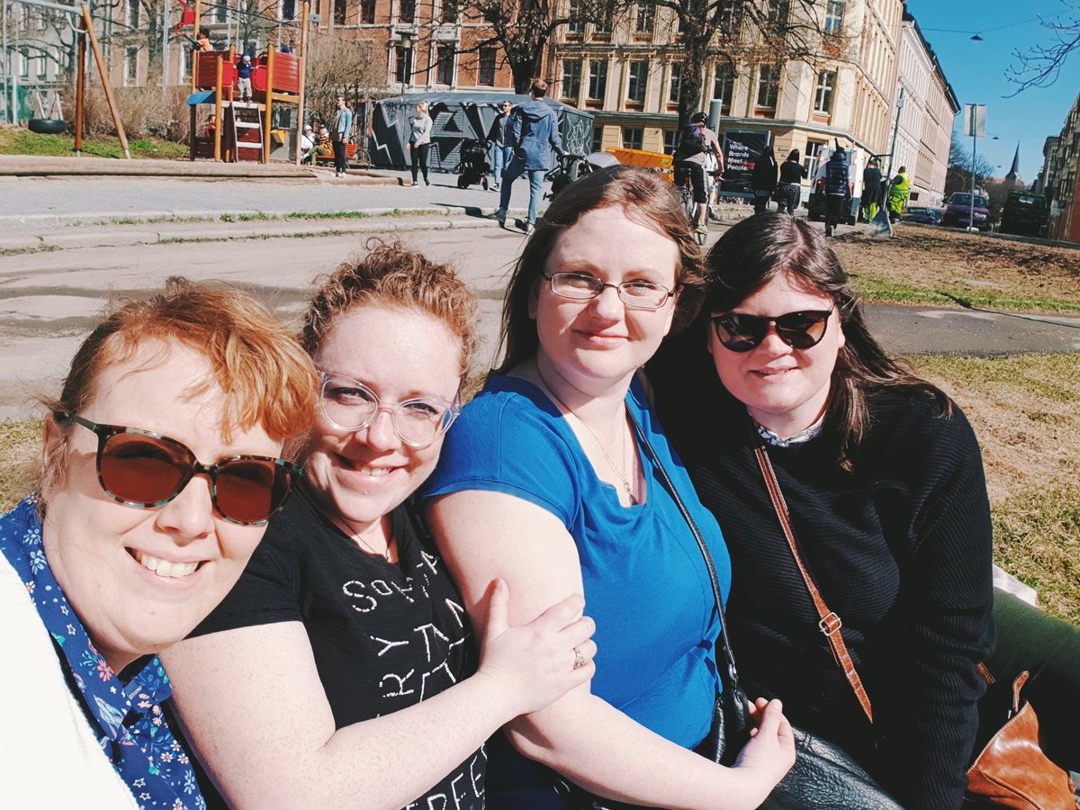 IheartReykjavik's tweet photo. Sun, friends and good food - what more do you need? #HelloOslo #HousewifesGoneWild #BFFs #mathallenoslo https://t.co/kkCUSjNp9r