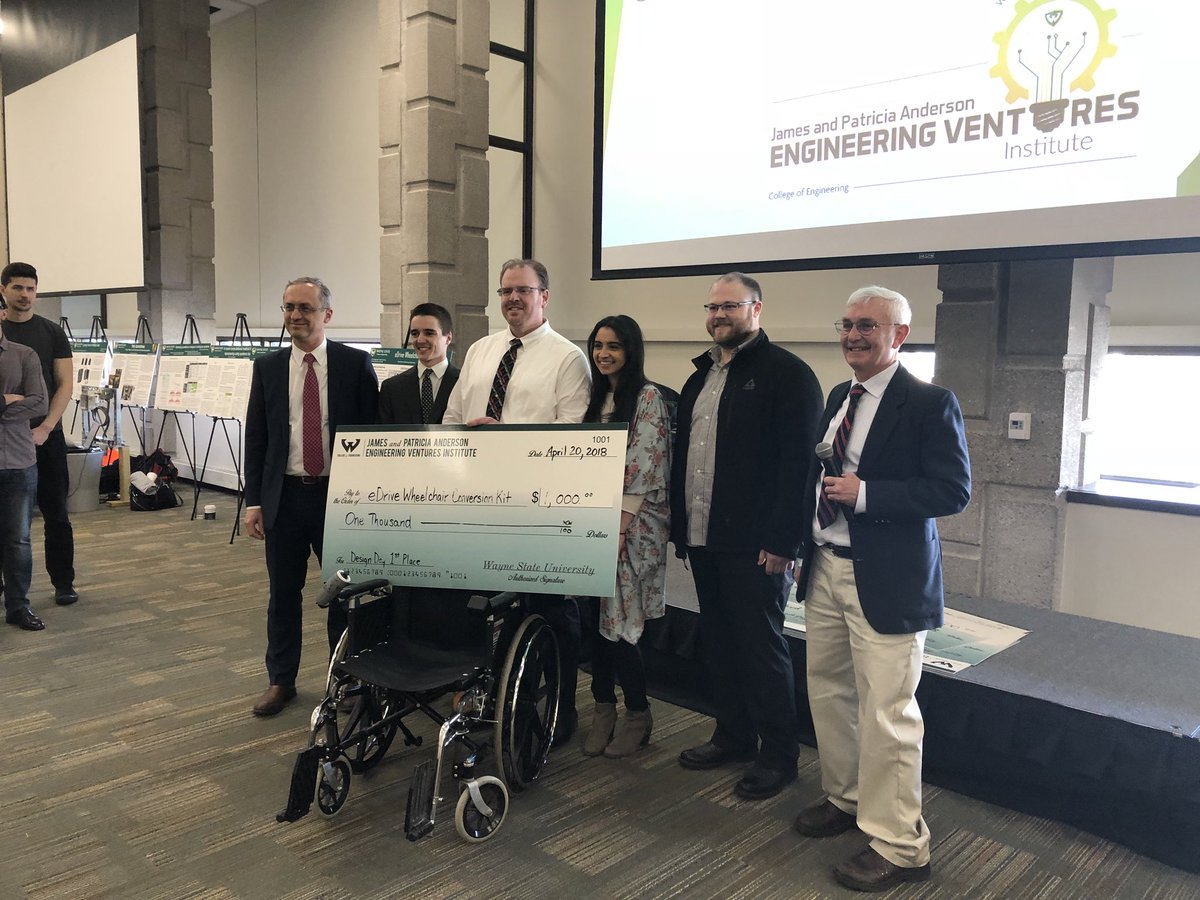 wsu_hub's tweet photo. Congrats to WSU College of Engineering for very successful Student Innovation and Design Day. Amazing students, amazing tech! @waynestate @WayneStateEng @IlitchBusiness https://t.co/i3MnHloNHS