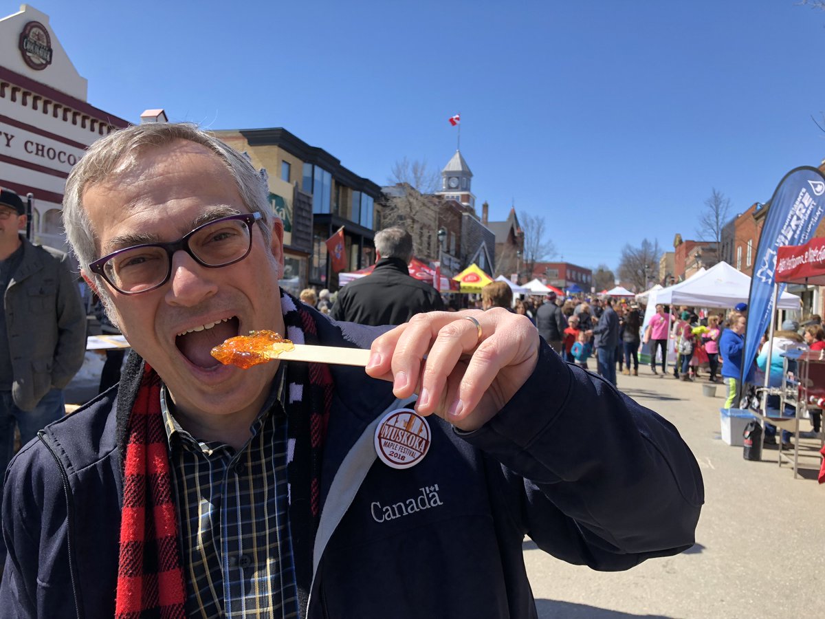 TonyclementCPC's tweet photo. Fantastic turnout in #HuntsvilleON for the Maple Fest. Come on out! #Muskoka https://t.co/rlghXLwUpA