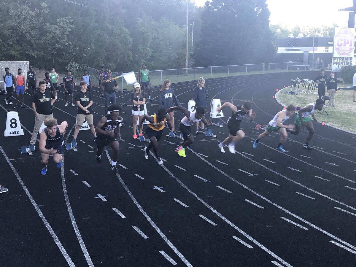 cm_runners's tweet photo. Chargers take on #FridayNightLights Thanks @ProvAthletics for a great meet!! #chargerfast @CMHS_Athletics @CoxMillTrack @CJemalHorton @CMHS_BoltCity https://t.co/BVZSHAcbRi
