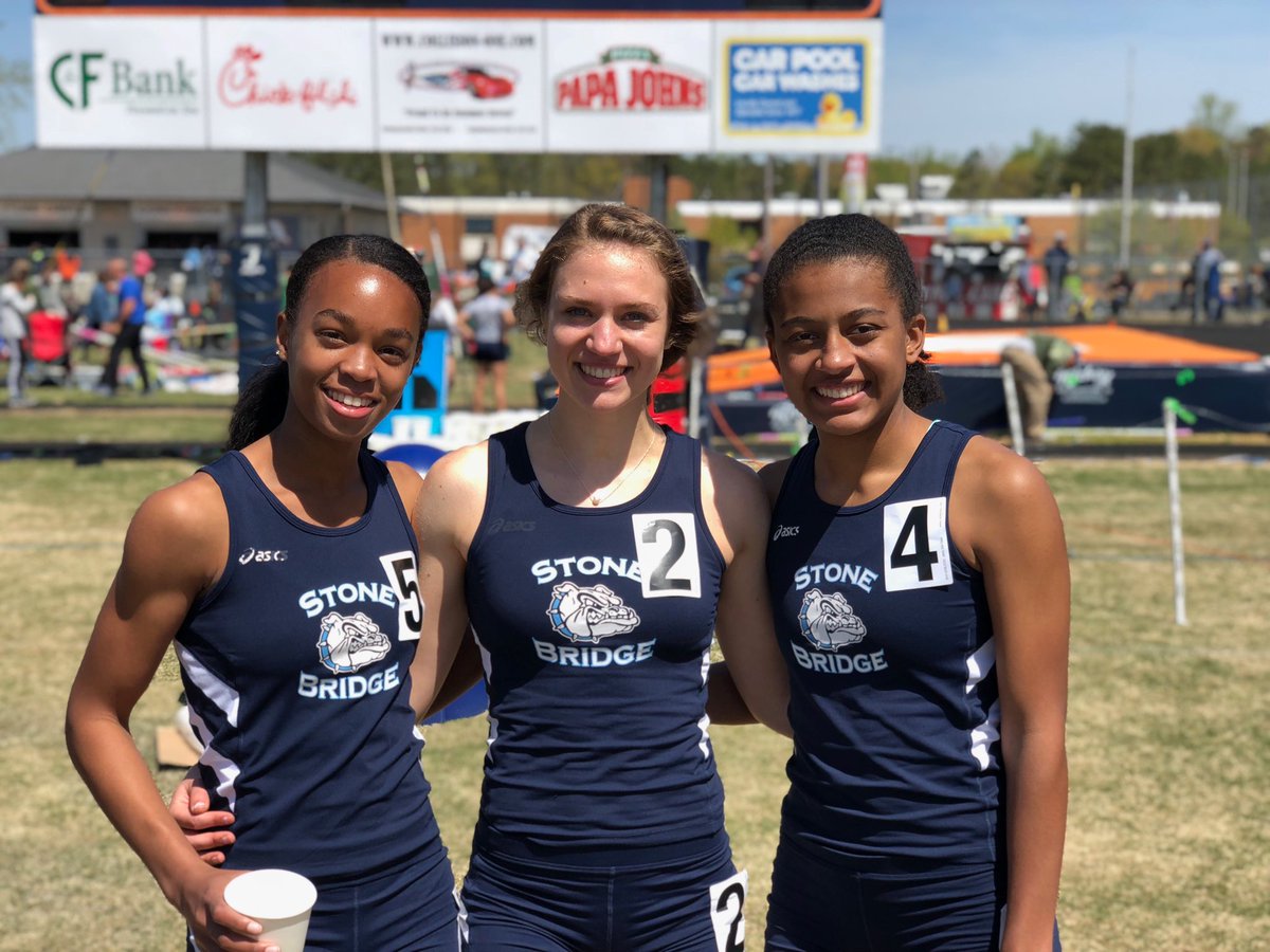 XCTrackCoachHen's tweet photo. SB Track girls Natalie Barnes 14.97 Zoe Rice & Erin Higgins go 1-3-4 in the 100hurdle finals at #LeeDavisInvite https://t.co/AoWAvBhleS