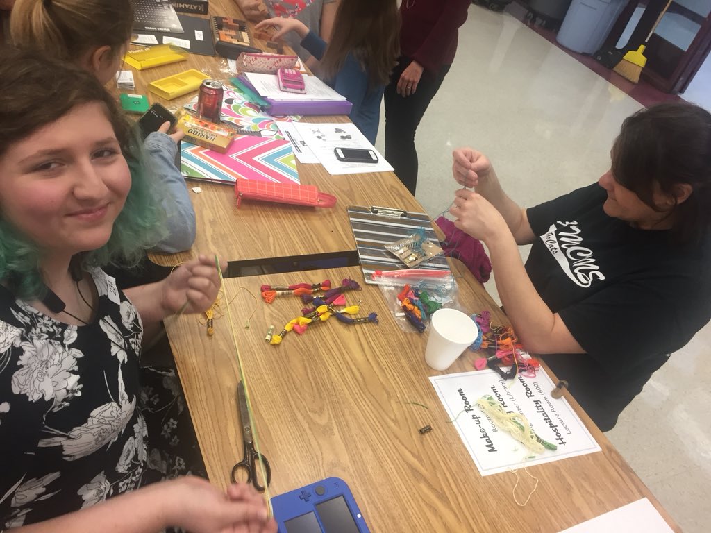 AbneySci's tweet photo. What we do between UIL events @AMCMSCatPRIDE https://t.co/2gojbhoEj5