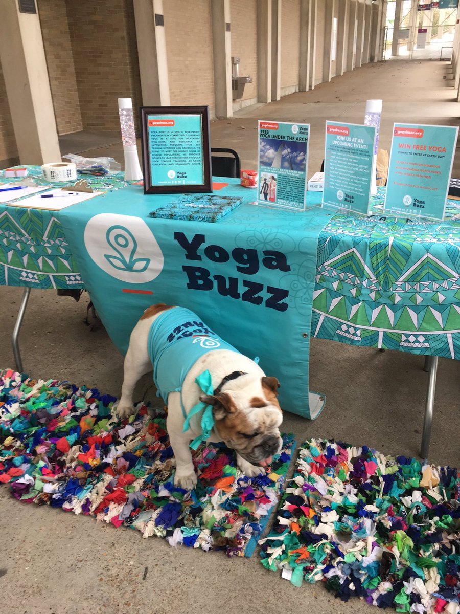 Free 45 min yoga classes all day at <a href="/stlouisearthday/">earthday365</a> starting at 11:15, 12:15, 1:15, 2:15, 3:15, and 4:15 today and tomorrow! Come stretch with us at <a href="/TheMuny/">The Muny</a>! #stl #stlearthday #freeyoga #yoga #earthday yogabuzz.org/events/zen-den…