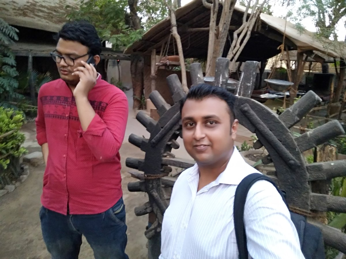 DhruvinShah16's tweet image. Attended #GlobalAzure at #Vishala Ahmedabad
#GlobalAzureBootCamp2018
#GlobalAzure
#HeritageTheme
#lotsoflearning