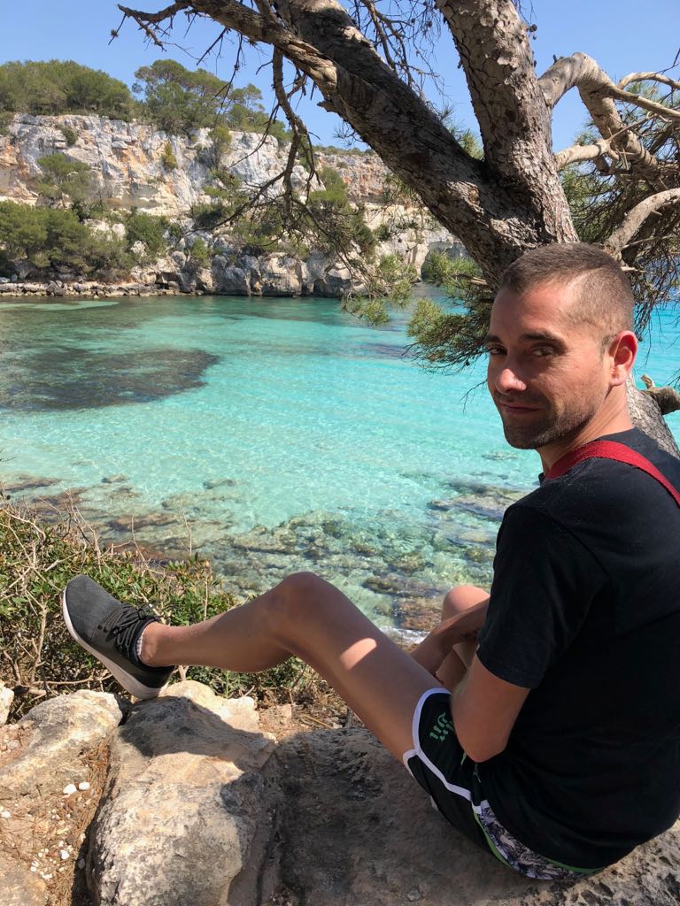 Mariatearce's tweet photo. Menorca !!!!! #holidays #love con @Diegooti88 https://t.co/fZJTi4cH9w