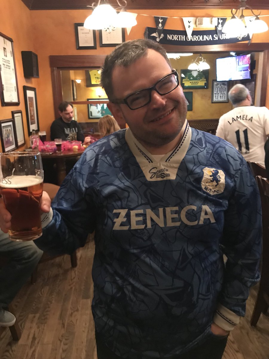 macclesfield_NC's tweet photo. Lifting a pint in sunny North Carolina in honor of our boys @thesilkmen https://t.co/zyTowxlS55