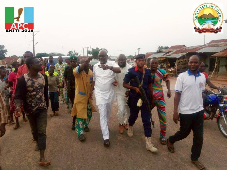 FemiBamisile's tweet photo. BAFEM on the streets of Omuo Ekiti yesterday.
#TeamBAFEM #Ekiti2018 #Ekiti https://t.co/RMBbBByfCJ
