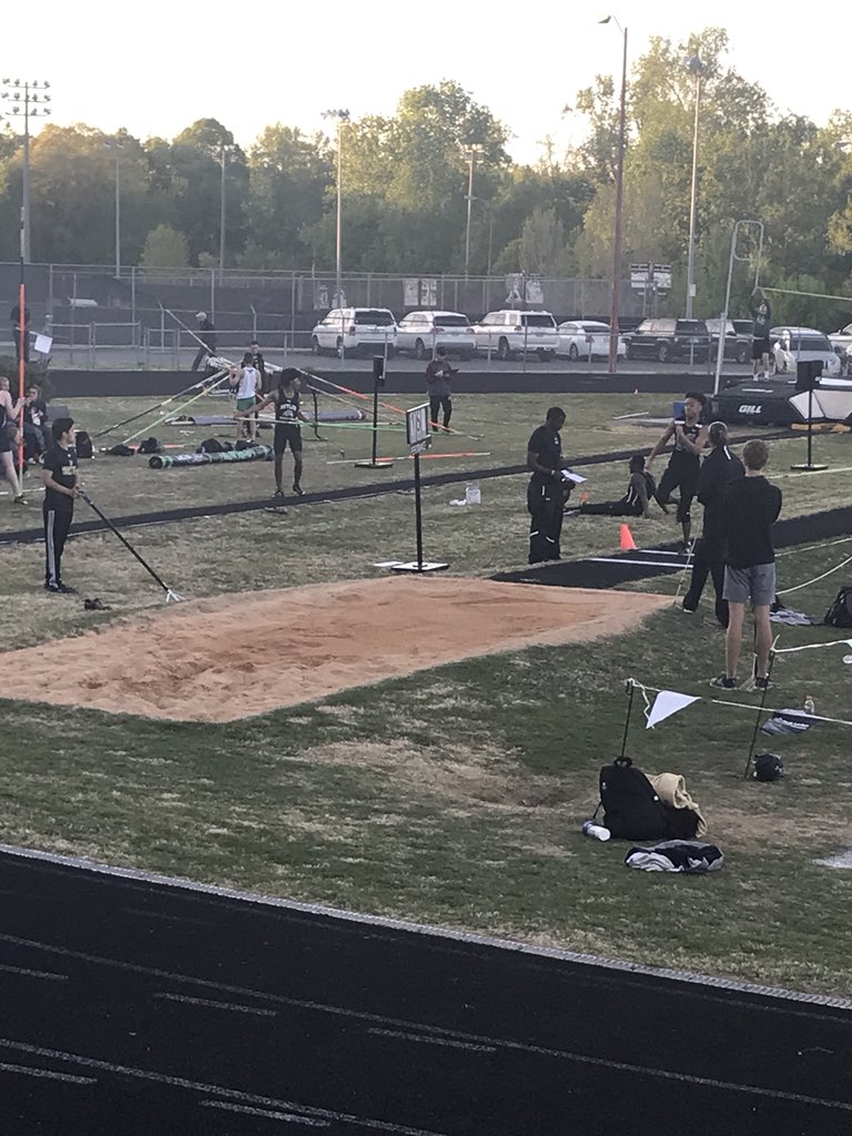 cm_runners's tweet photo. Chargers take on #FridayNightLights Thanks @ProvAthletics for a great meet!! #chargerfast @CMHS_Athletics @CoxMillTrack @CJemalHorton @CMHS_BoltCity https://t.co/jXxX90mCdw