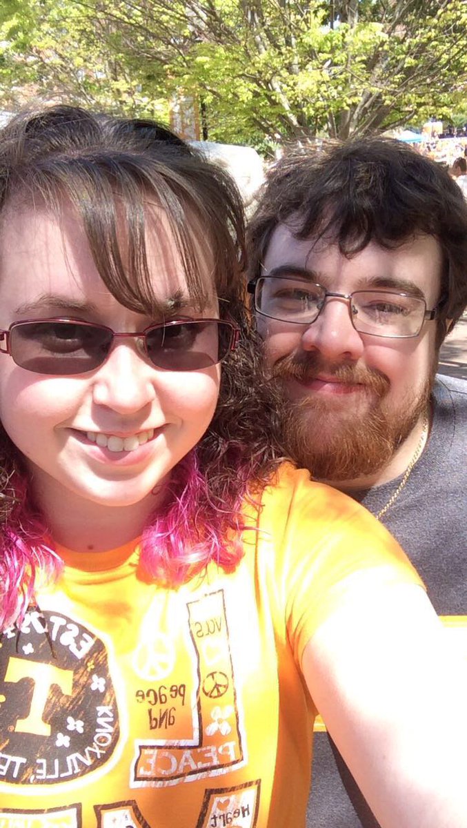 Sharpstar1997's tweet image. #govols Orange and White Game Baby!