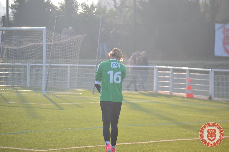 FCRacademy's tweet photo. [#MadeInFCR]

Nous sommes fier de vous annoncer la signature de notre jeune gardien U16 (2002) Rudy Boulais au VAFC pour les deux prochaines saisons! Nous tenions à féliciter son entourage et bien entendu Rudy ! 

#FCRAcademy #CongratulationsRudy https://t.co/ZuFrovtnyW