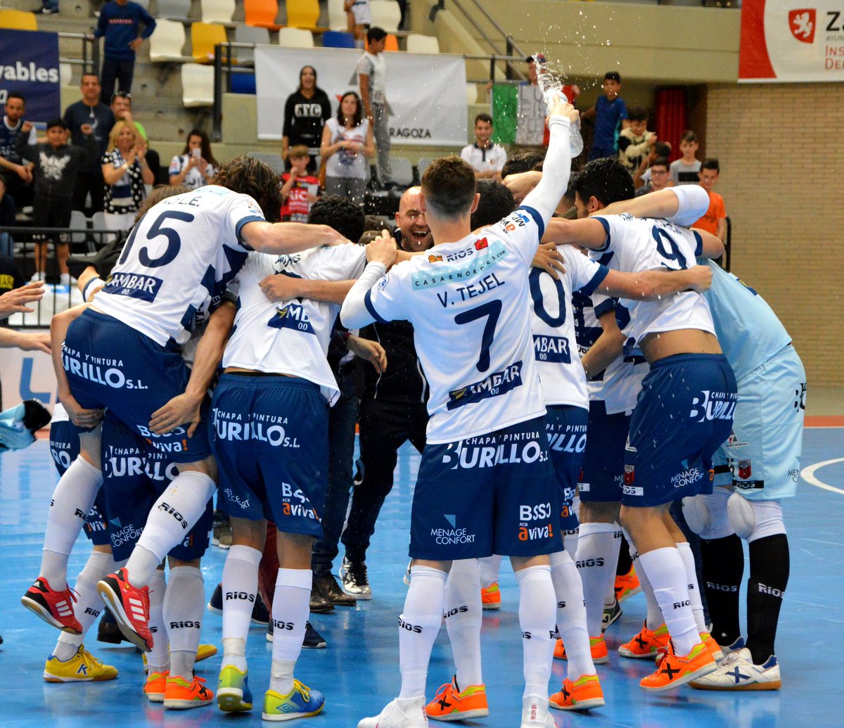 carlosretamar10's tweet photo. ¡¡¡Somos equipo de Playoff!!!
Semanas persiguiendolo y por fin lo conseguimos pero me parece a mi que este equipo quiere guerra todavía...
#EQUIPO #VamosRios
#ylacuevallena https://t.co/ZBB6eZ915b