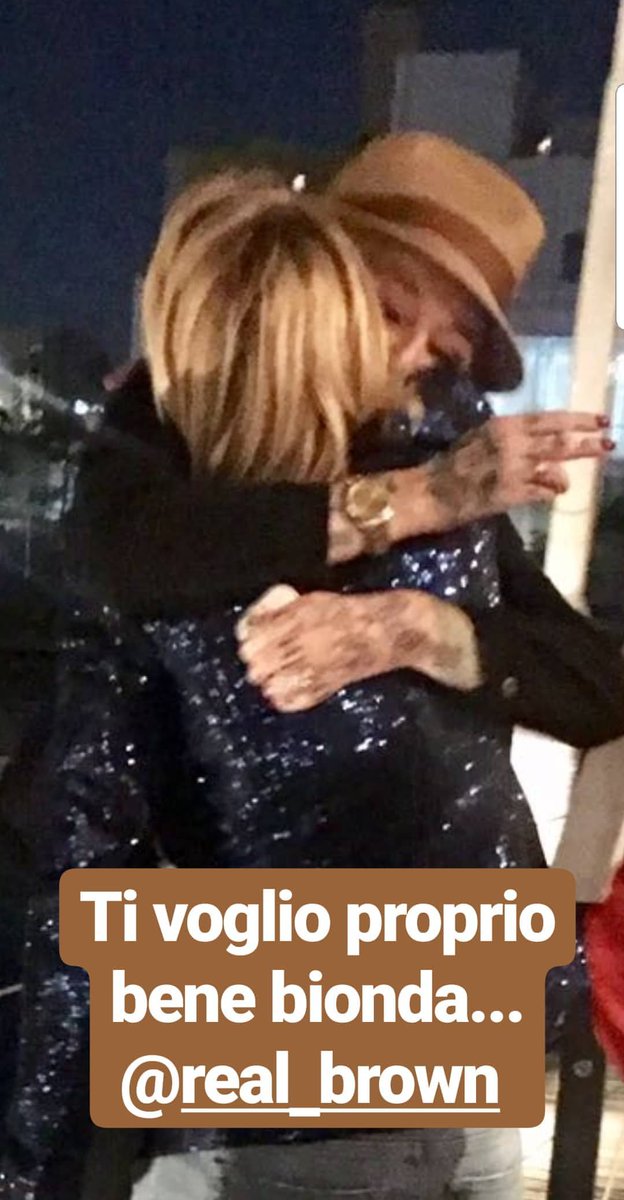 Abbraccione 😍 #EMMA #tokyo #italiaamoremio #EssereQui #lapina