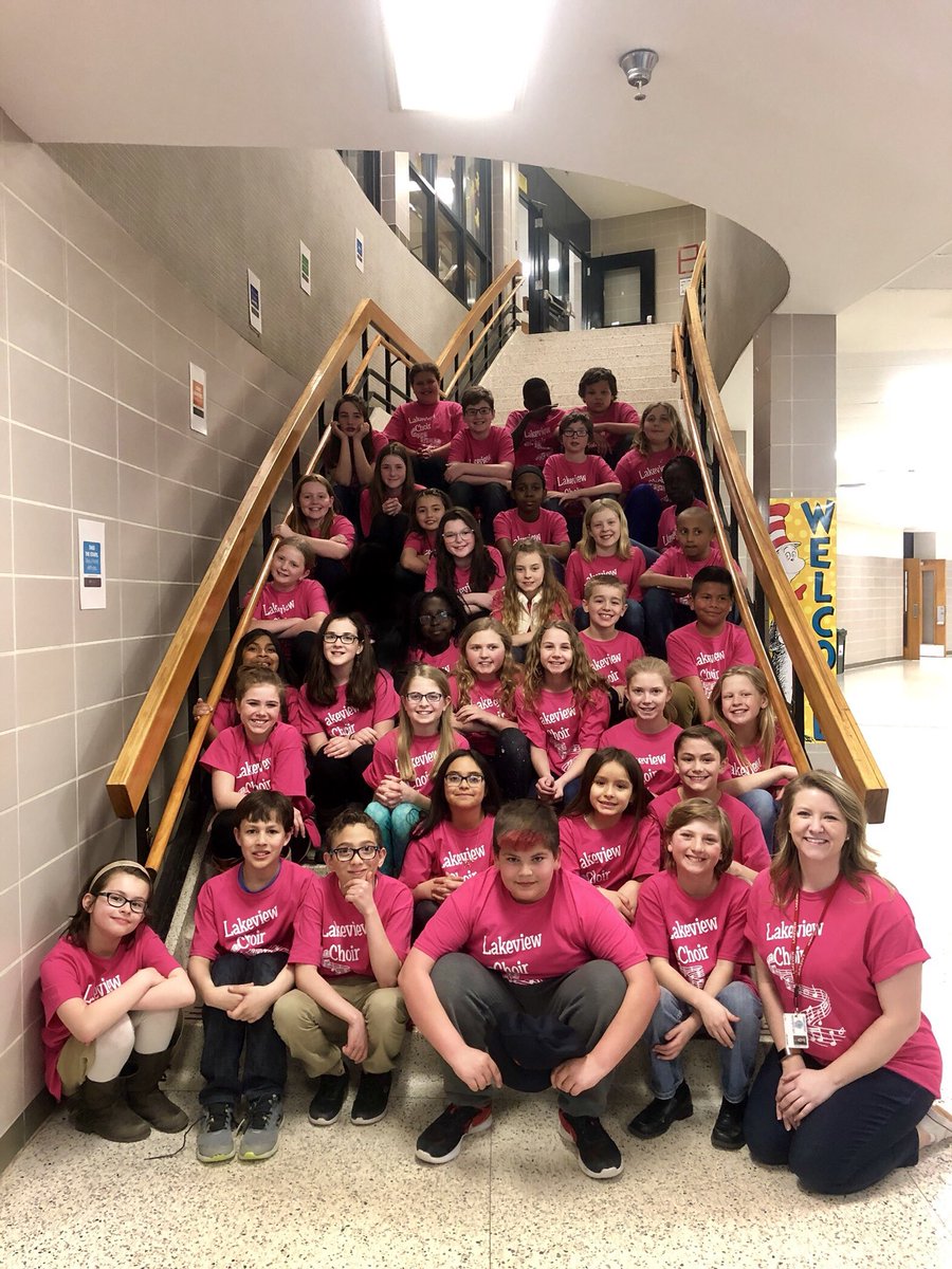 torkelsonmusic's tweet image. Lakeview Choir on their choir tour yesterday! They’ve worked so hard this year, and I could not be more proud of the musicians they’ve developed into! #proudmusicteacher #alasconnected @nicksofio