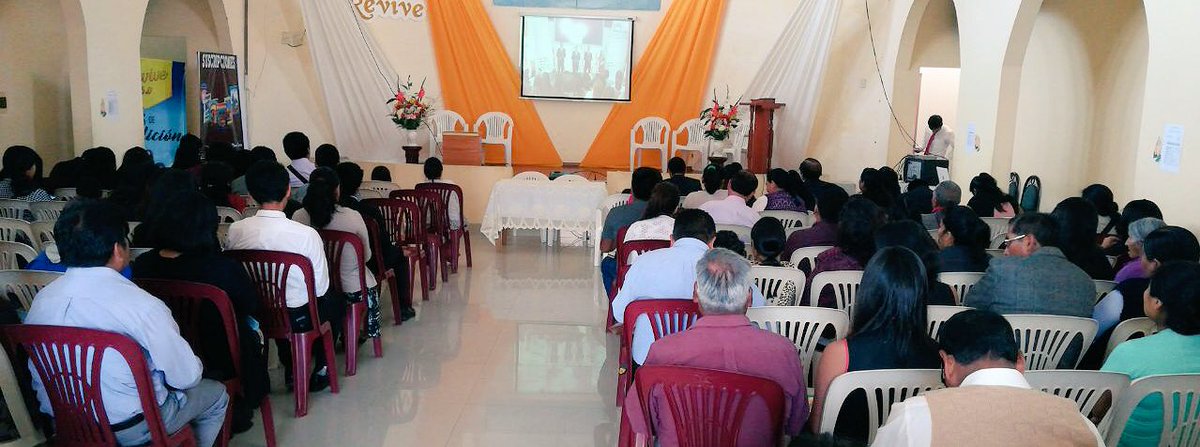 AdventistaAPSur's tweet photo. En la #MPS ya estamos disfrutando de #Revive5 #LluviasDeBendición https://t.co/A4juFG3Hkl