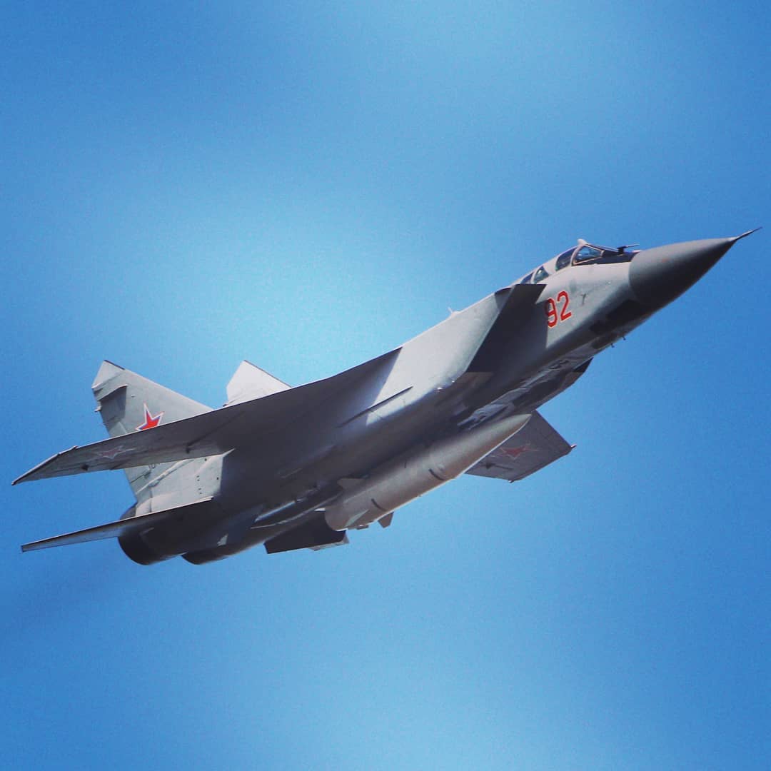 MiG-31BM/Κ Interceptor/Attack aircraft: News - Page 22 DbUdByXW4AEFXYG