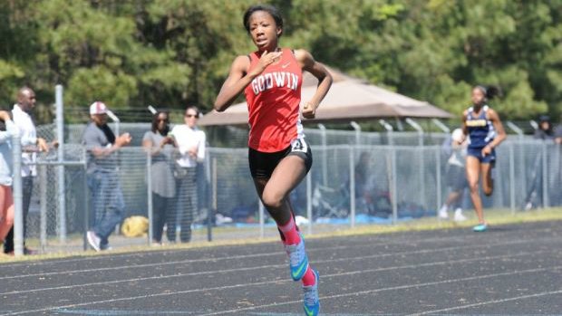 MileSplitDMV's tweet photo. 🚨LIVE ALERT!!🚨 Britton Wilson up next in the 400m Dash at #LeeDavisInvite @MileSplit
WATCH LIVE: https://t.co/J9X4uegLRQ https://t.co/4LC9ijBNGv