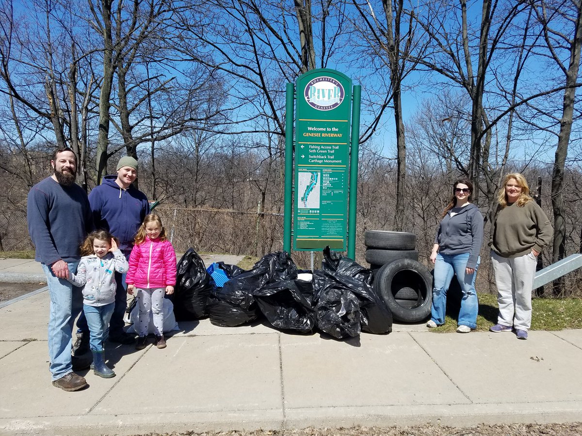 PeteHilling's tweet photo. RCSD IM&amp;T Earth Day crew cleaning up Seth Green Park thanks to Hannah and Maja for coordinating #rcsd https://t.co/13VYxqfXsq