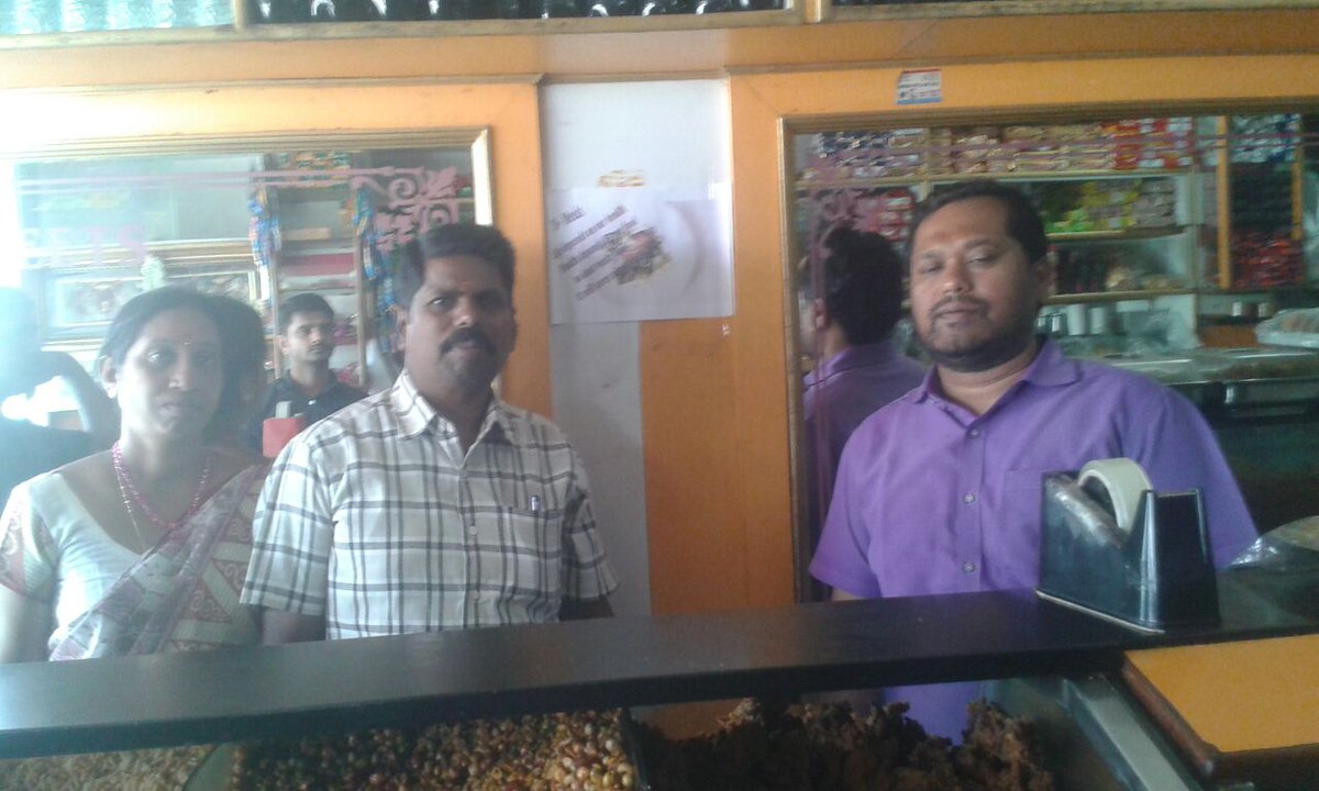 saiprajwal6's tweet photo. dont waste food #i3 #36meals https://t.co/37gQFG6uqd