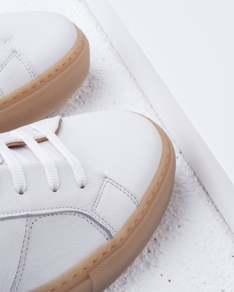 altr_footwear's tweet photo. Introducing altr....the ultimate collaborative luxury footwear brand for men, available to customise online https://t.co/haUXmb9u14
#handcrafted #luxurystyle #mensfootwear #fashionblogger #customkicks #kicksfeed #sneakerhead #sneakernews #streetluxe #luxurysneaker #streetwear https://t.co/oDuWURQANI