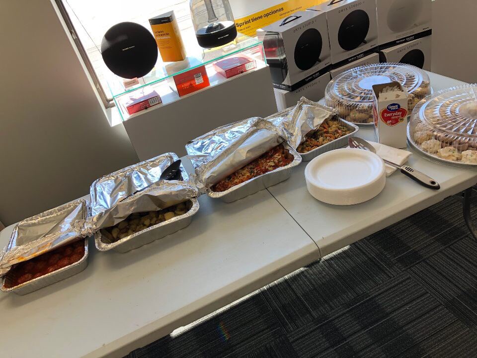 Sprint in Cranston has something JUST FOR YOU ... TODAY ... also ask how to refer friends and earn up to $500 #sprint #deals