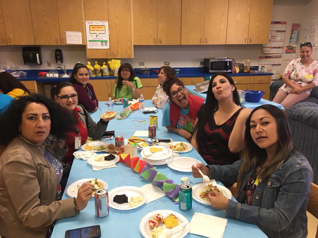 fmeeagles's tweet photo. @bgsoria15 @elopez014 More pics. Thanks to our fabulous hospitality committee for organizing this delicious potluck! https://t.co/b6JudRmvcg