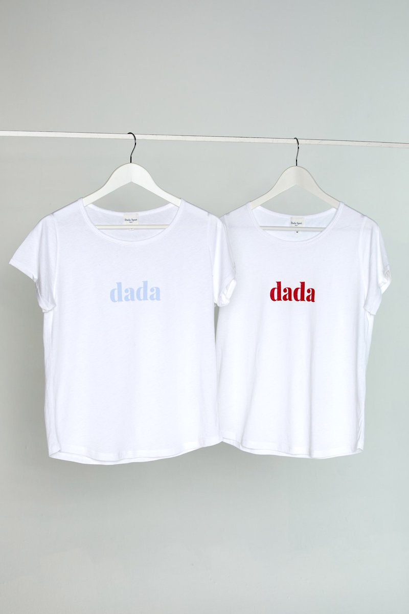 Dada_Sport's tweet photo. Le saviez-vous ? Le coton de nos t-shirts est si léger et fluide  qu’on ne peut plus s’en passer surtout pendant ces grosses chaleurs 😉 #Dadasport #dadatshirt https://t.co/XIo9VijuHe https://t.co/LUU6kZaGtY