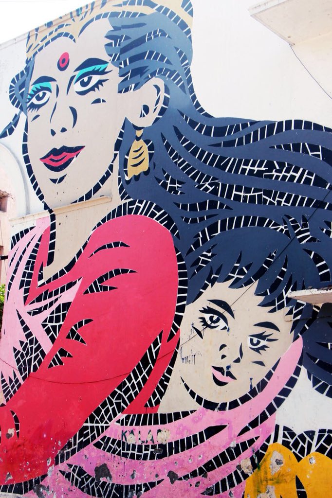 Dilli Ka Noor Celebrating Womanhood This Graffiti Reiterates The Fact That Woman Can Don The Warrior Capele Without A Speck Of Doubt And Ace The Role Location