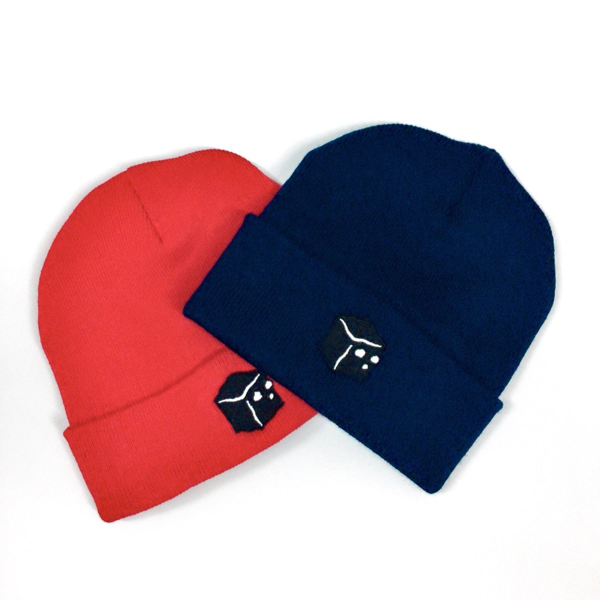 ibechillnthough's tweet photo. black, red, and navy beanies

https://t.co/ygaFgfVyM7 https://t.co/P62OHAR93P