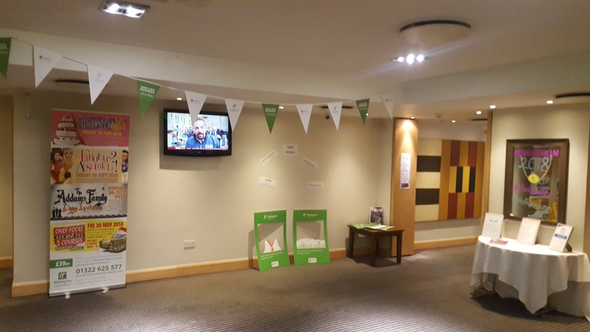 lukasikch's tweet photo. Selfie Station ready for all our runners #RestandRun @HIBexley @IHG! https://t.co/DZypGesn5N