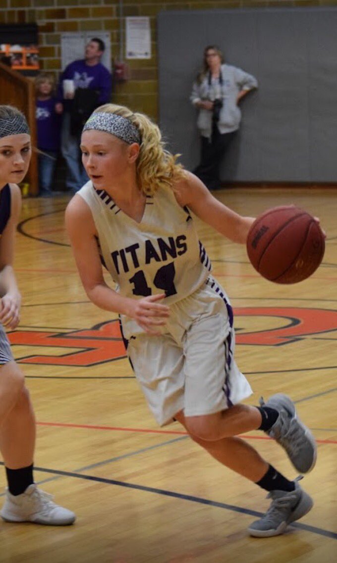 dakotastate_wbb's tweet photo. Lady T’s and Dakota State University would like to announce the commitment of @madisonnorris18 Madison is from Graettinger, IA and will be going into Elementary Education/Special Education! Welcome to the family Madison! #BetterThenYesterday #BeUncommon #WeAreDSU https://t.co/F4zewmajF4