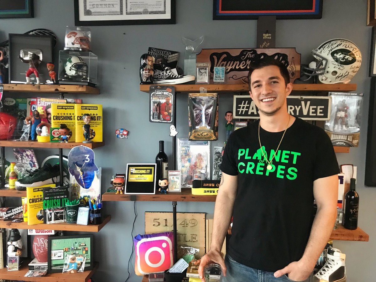 ApeCrepe's tweet photo. Planet of the Crepes in the building!! What building you ask?! Oh just @VaynerMedia!! 😲💁‍♀️ thank you so much @garyvee for having us cater to your amazing employees! Seriously the happiest group of people we’ve ever met 😍 See you guys soon for round 2! https://t.co/VOwRTwo2gY