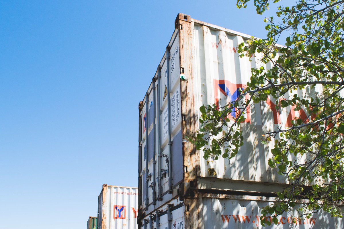 cargodistrict's tweet photo. Sky's the limit w/ @lssmithinc1 // View more: https://t.co/jKrC5sOcN3 // [Photo Cred: @ civildroneco / @instagram] #cargoecture #ilm #saturday #weekendvibes #wilmingtonnc #containerhome #architecture #design #upcycle #portcity https://t.co/MkF3fCXYso