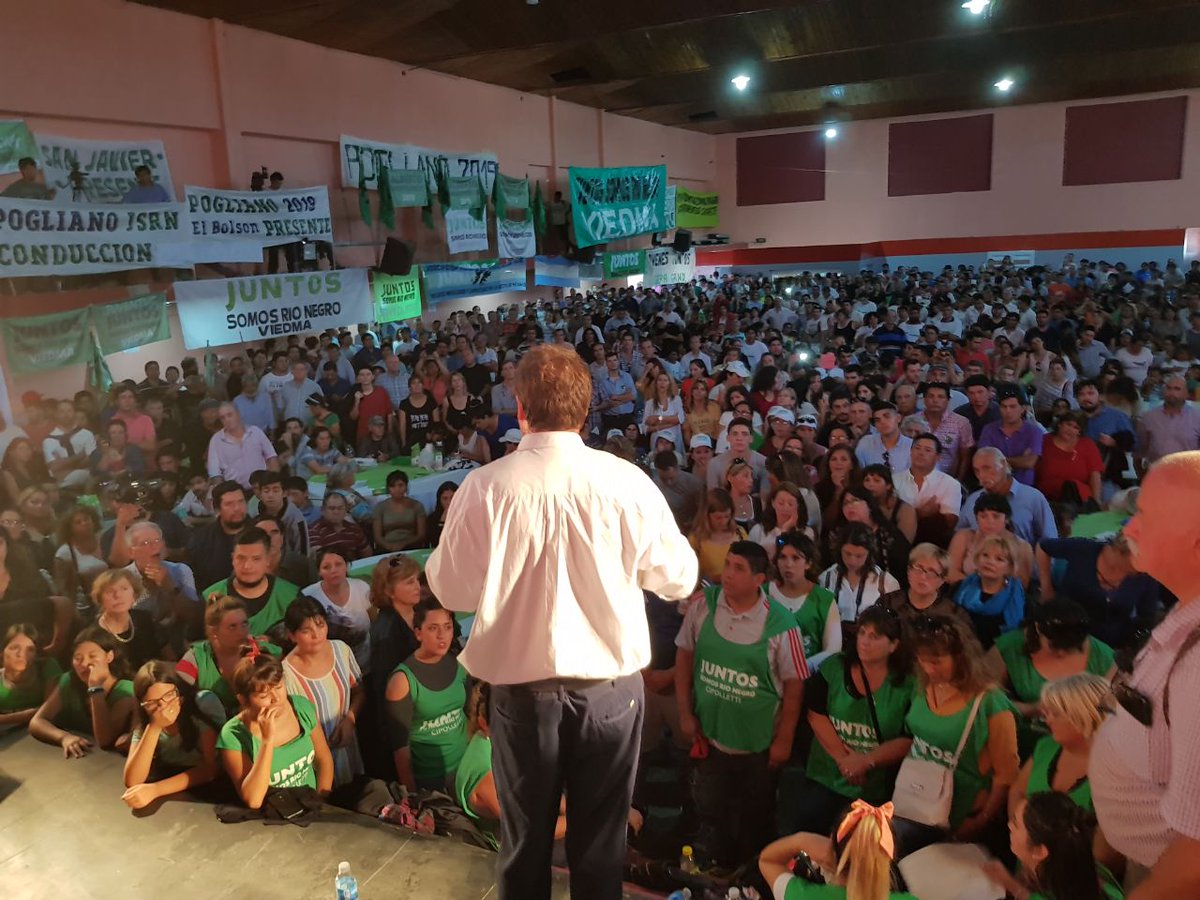 JSRN_Oficial's tweet photo. Ahora @Weretilneck lanzando el desafío de organizar el partido en cada ciudad y paraje. "Nosotros tenemos para.mostrar en cada área lo que hicimos y.lo que proyectamos" https://t.co/GPh6wGhffb